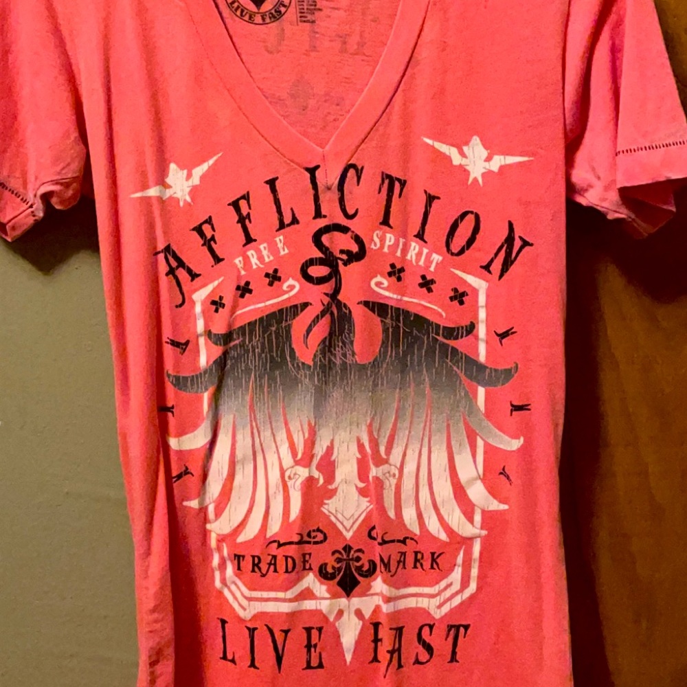 Tee